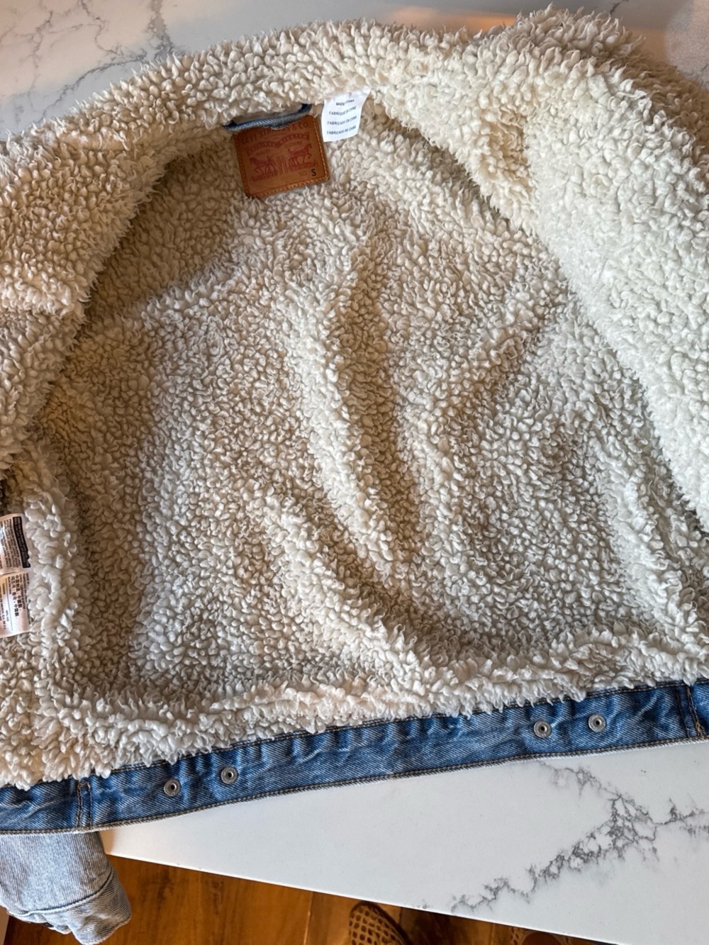 Levi's Sherpa lined denim jacket in light blue S - Picture 5 of 6